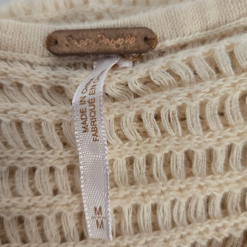 Boho Indie Festival Minimalist Chic Free People Beige Open‑Knit Sweater Size M